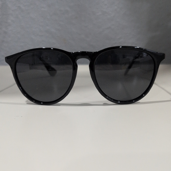 Fashion Poshers Black Contemporary Sunglasses - Picture 1 of 2